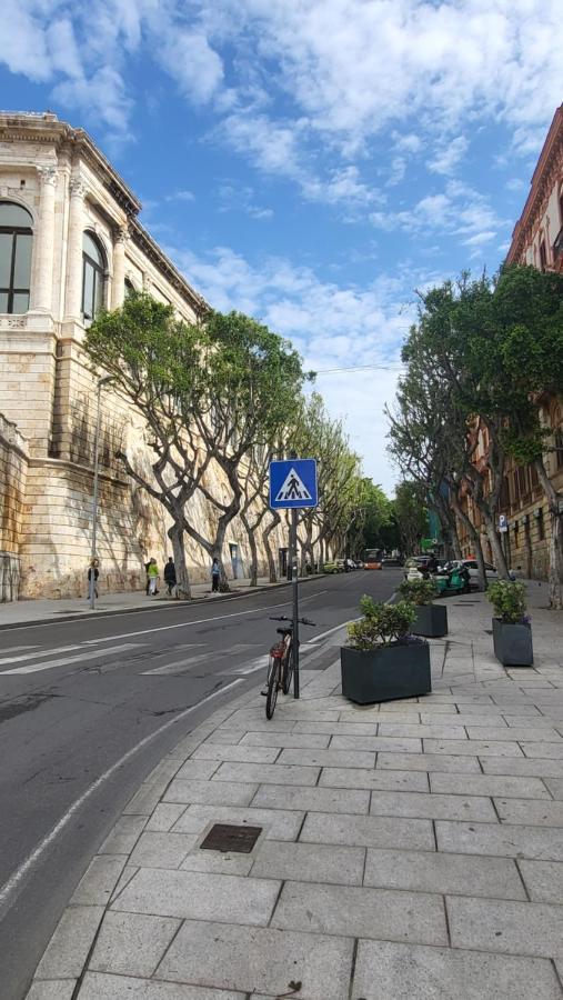 Rooms Best Vacation Ever Cagliari Bagian luar foto