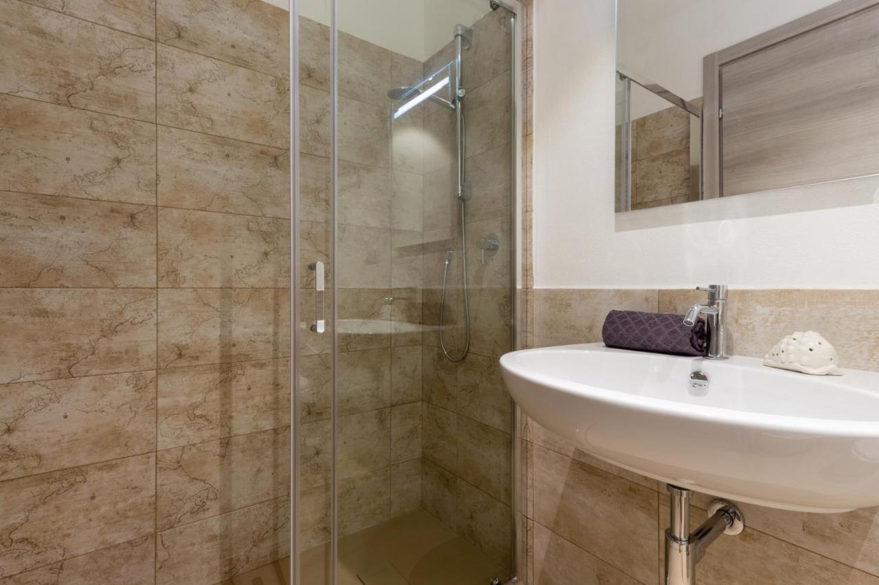Rooms Best Vacation Ever Cagliari Bagian luar foto